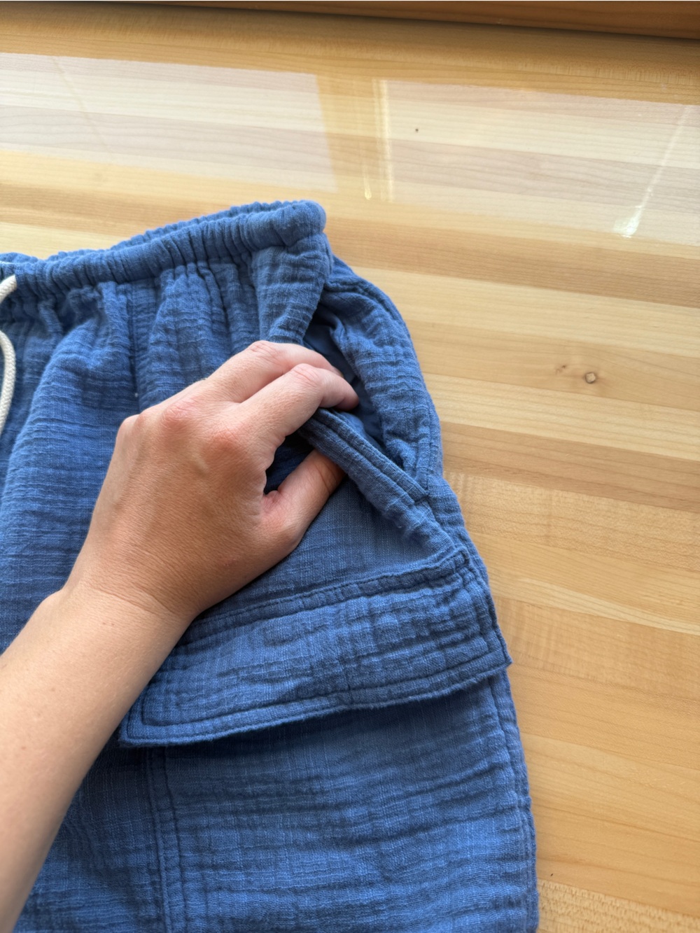aerie Blue Drawstring Cargo Shorts 100% Cotton in Large - Picture 3 of 10